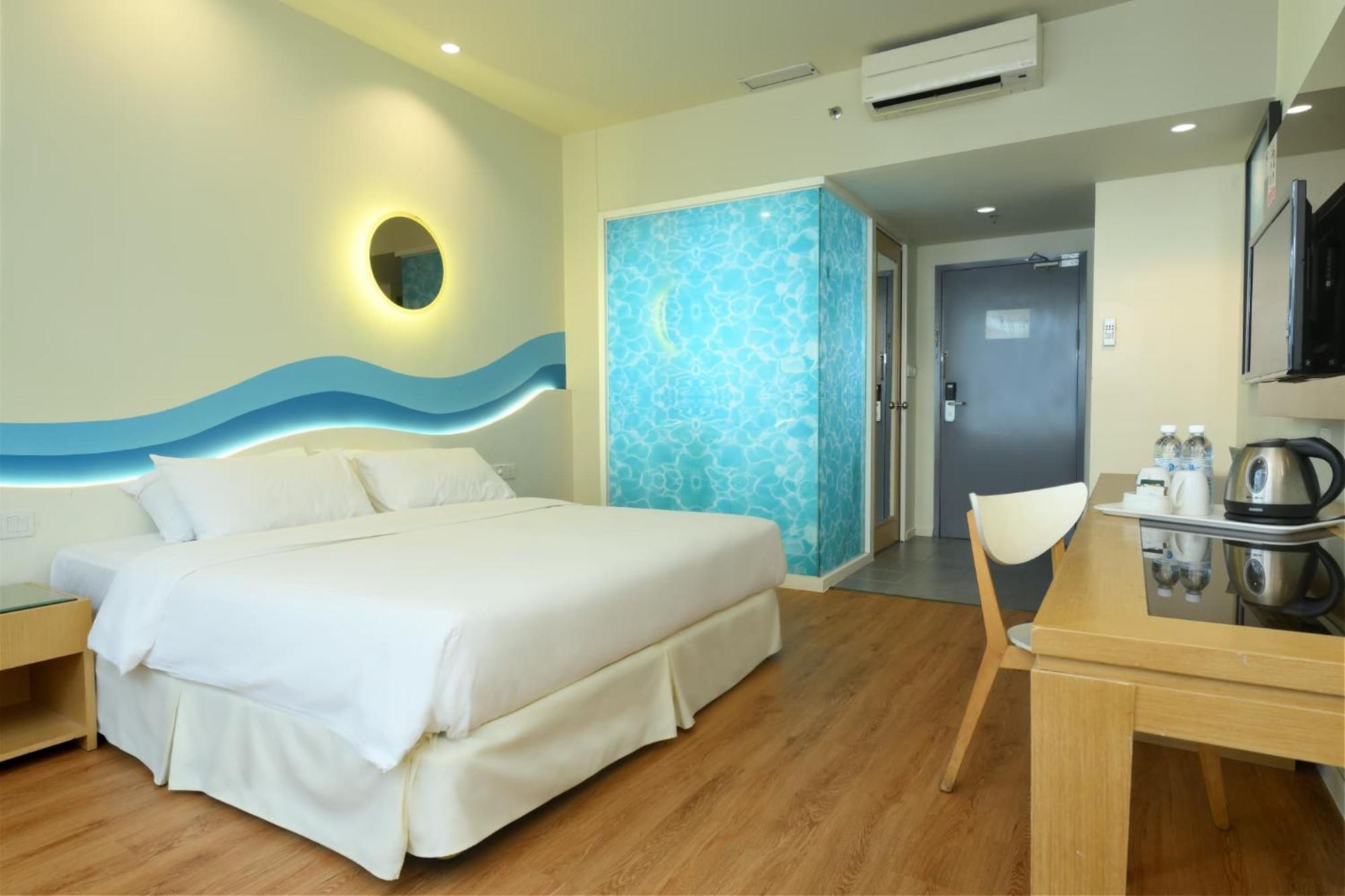 Oceania Hotel Kota Kinabalu Exterior foto