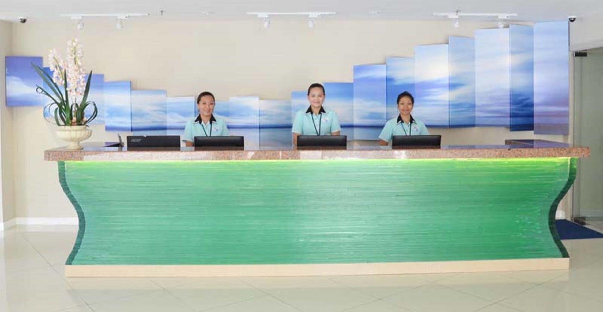 Oceania Hotel Kota Kinabalu Exterior foto