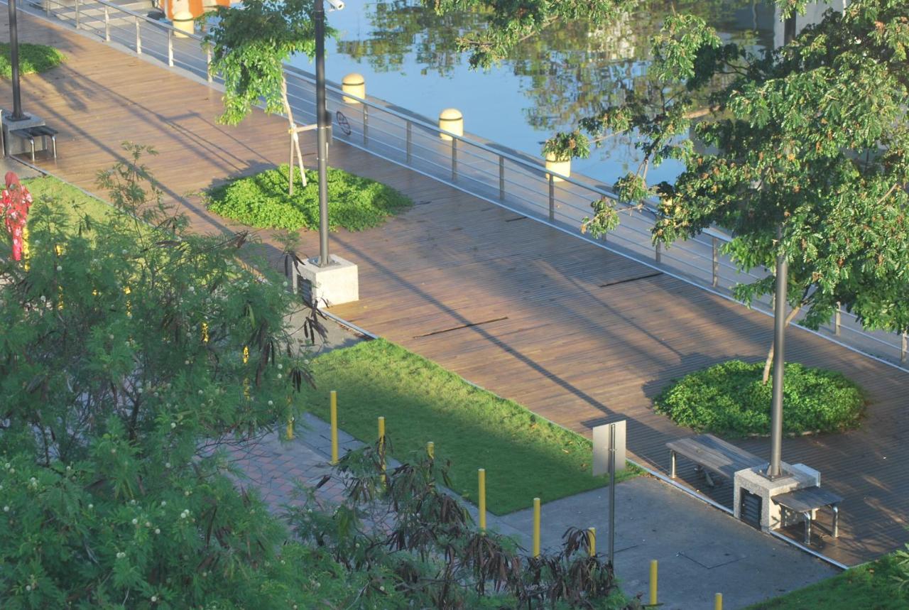 Oceania Hotel Kota Kinabalu Exterior foto